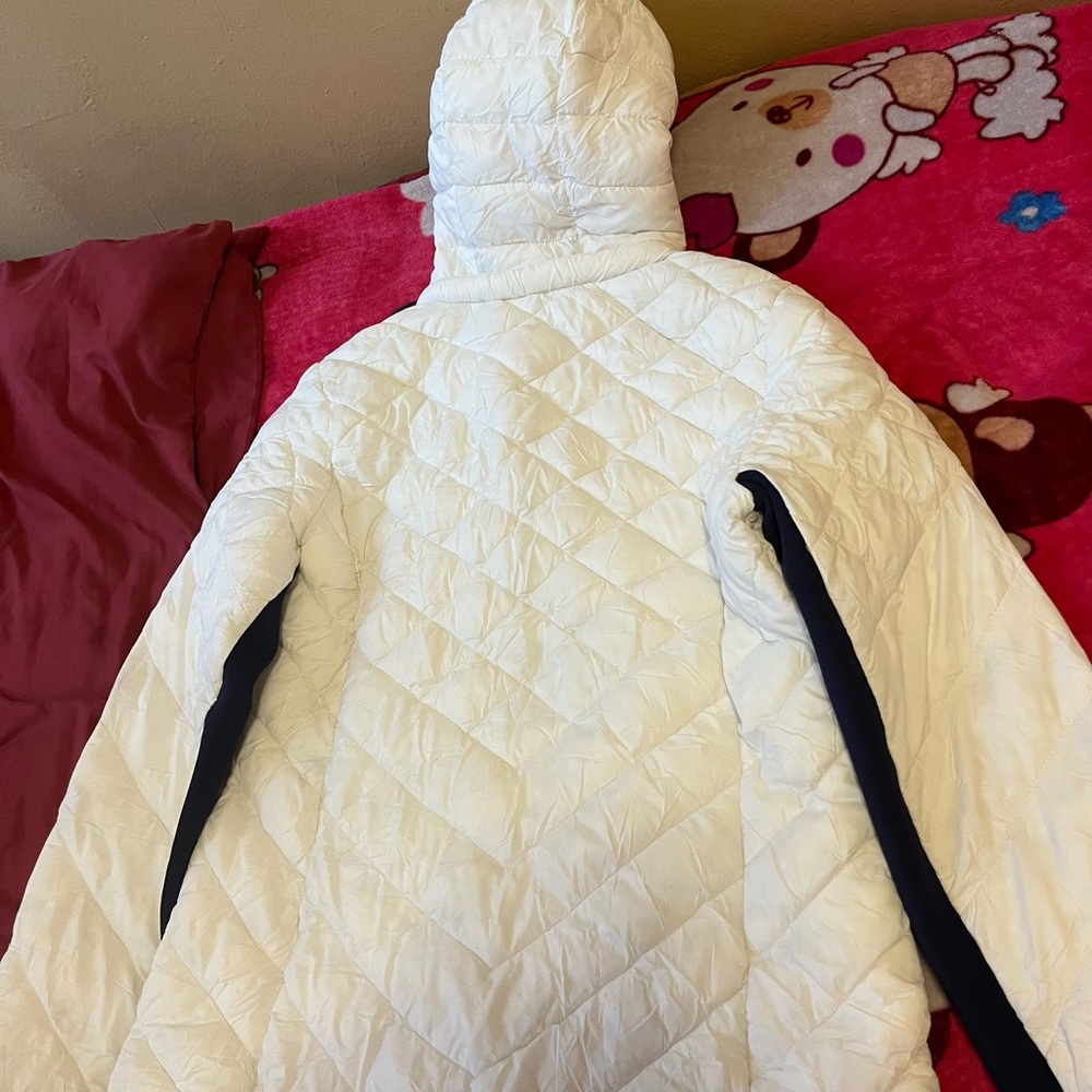 White semi used Tommy Hilfiger jacket - Picture 2 of 8